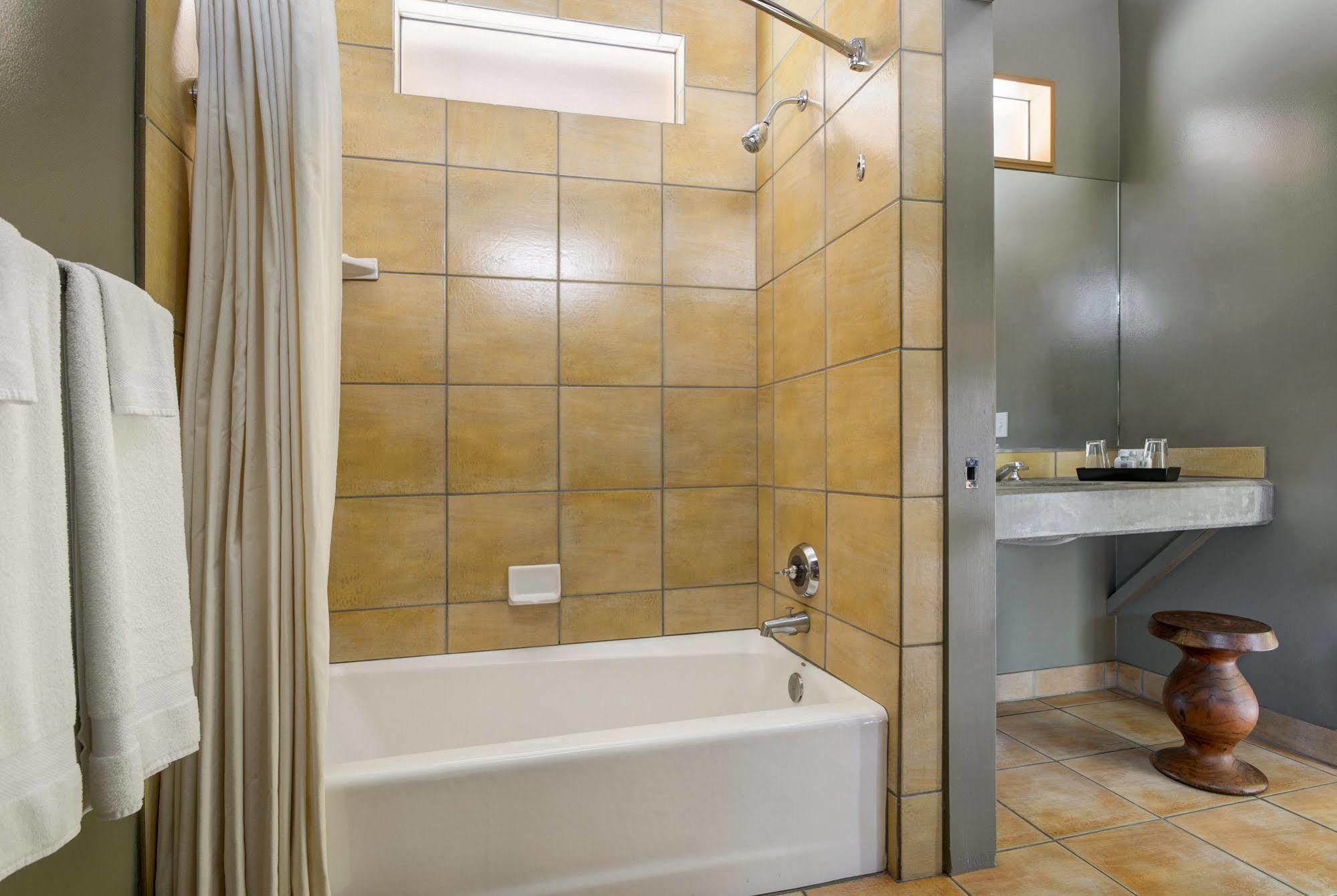ספרינגדייל Desert Pearl Inn מראה חיצוני תמונה