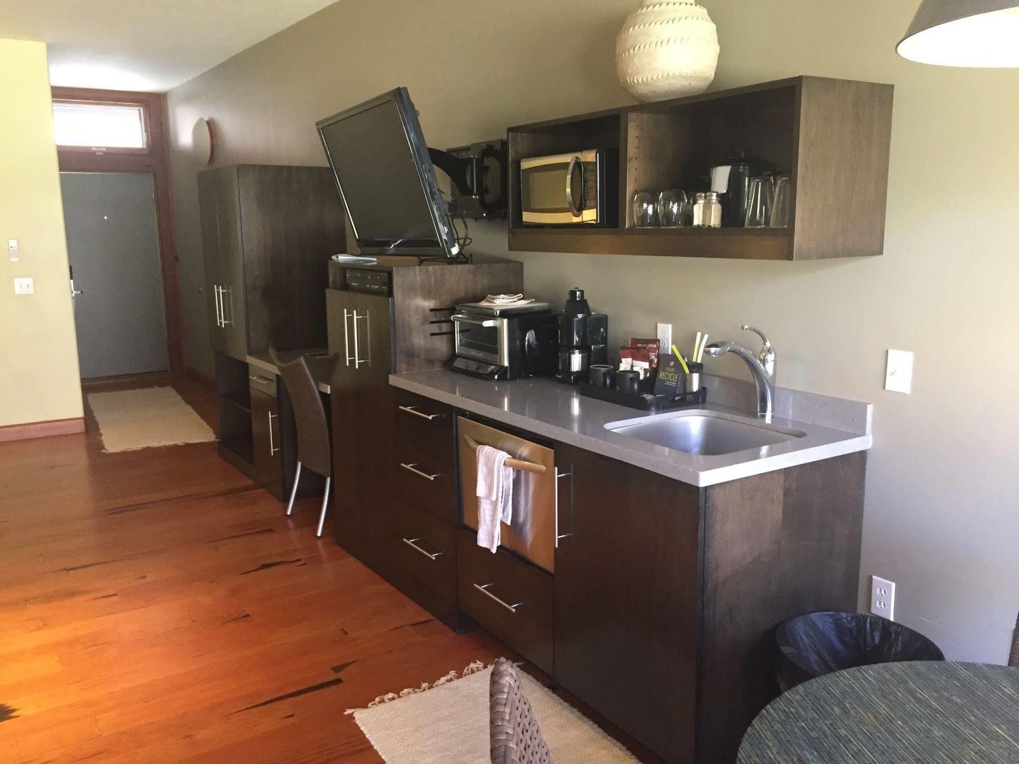 ספרינגדייל Desert Pearl Inn מראה חיצוני תמונה